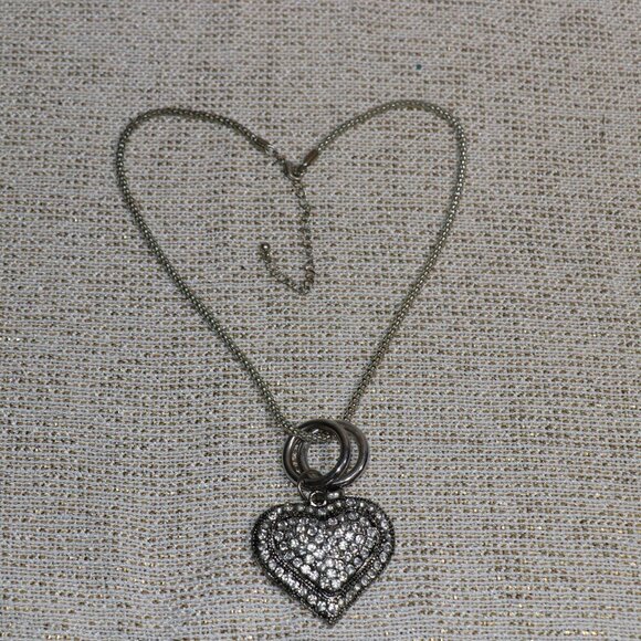 Silver Tone 18" Large Heart Pendant Necklace - Picture 5 of 8